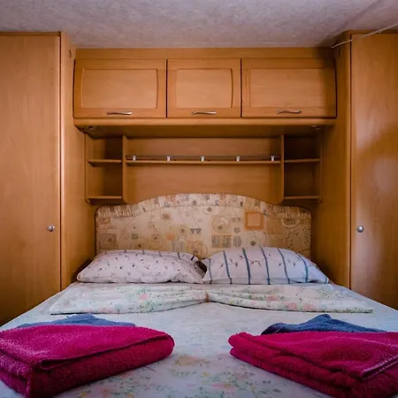 Kamp alanı Elizabeth 2*