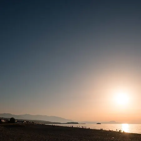 Elizabeth Camping Rethymno