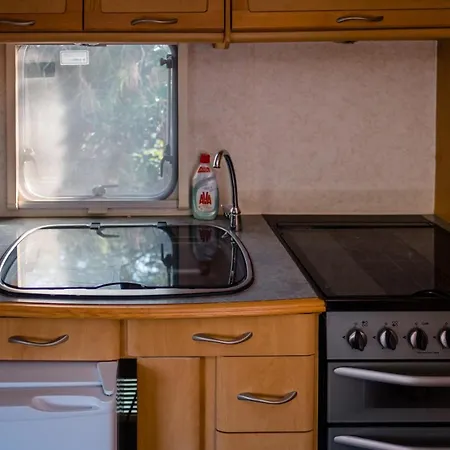 Elizabeth אתר קמפינג 2*